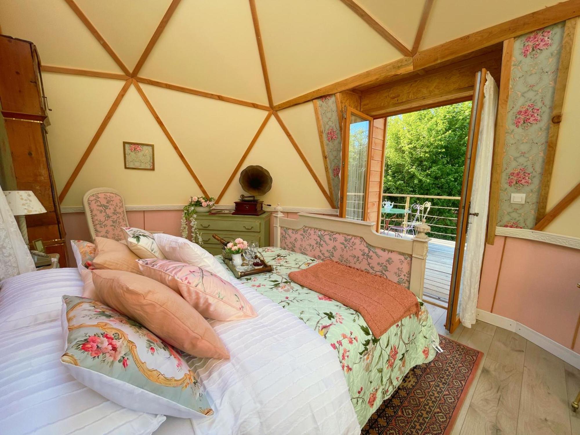 Hotel L'Etoile De Baynes Cerisy-la-Foret Zewnętrze zdjęcie