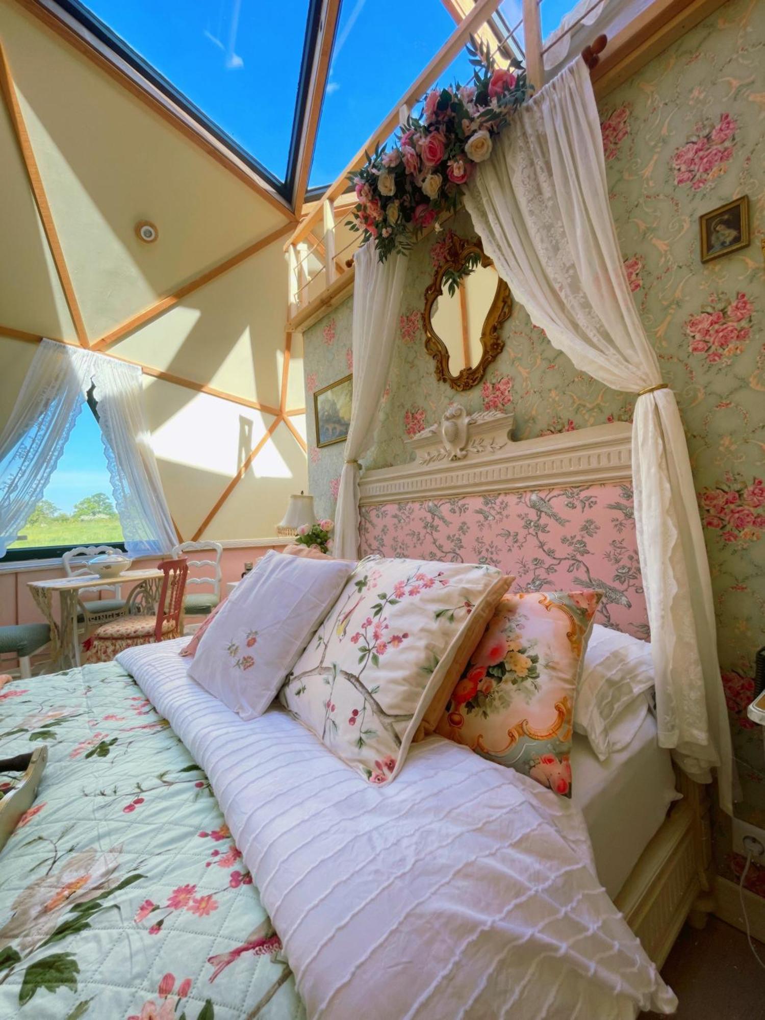 Hotel L'Etoile De Baynes Cerisy-la-Foret Zewnętrze zdjęcie